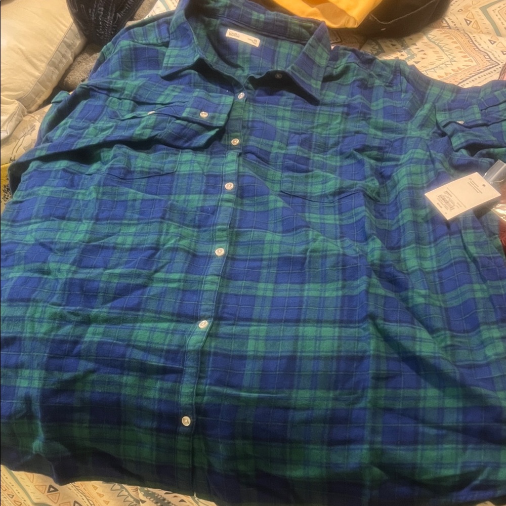 Croft & Barrow Women’s Blue and Green Plaid Shirt